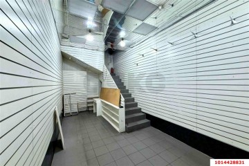 Фото №3: Торговое помещение 47 м² - Краснодар, мкр. Дубинка, ул. Новороссийская, 2А