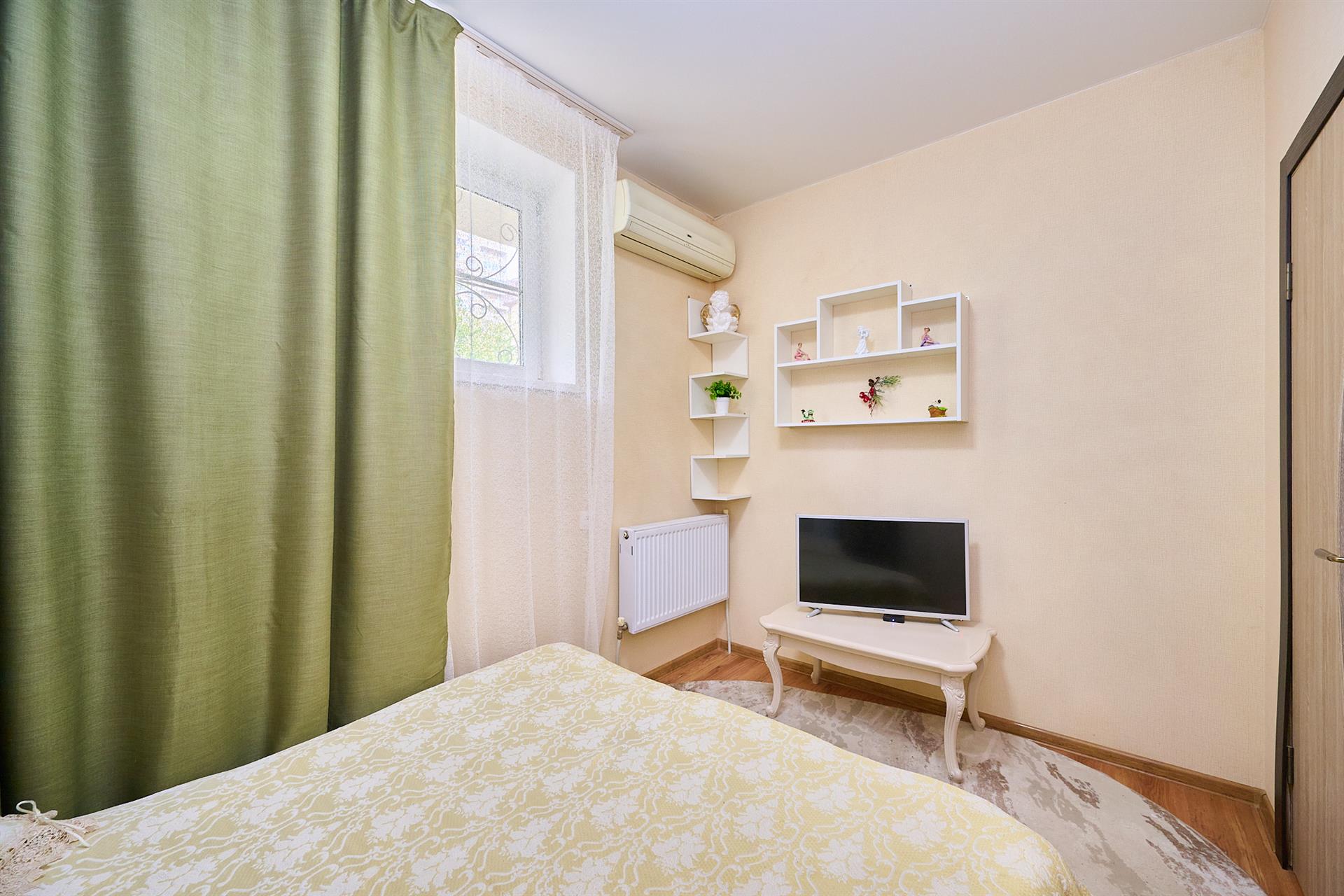 Фото №3: 1-комнатная квартира 27 м² - Краснодар, Прикубанский внутригородской округ, Музыкальный, мкр. Завод Радиоизмерительных Приборов, ул. имени С.С. Прокофьева, 3А