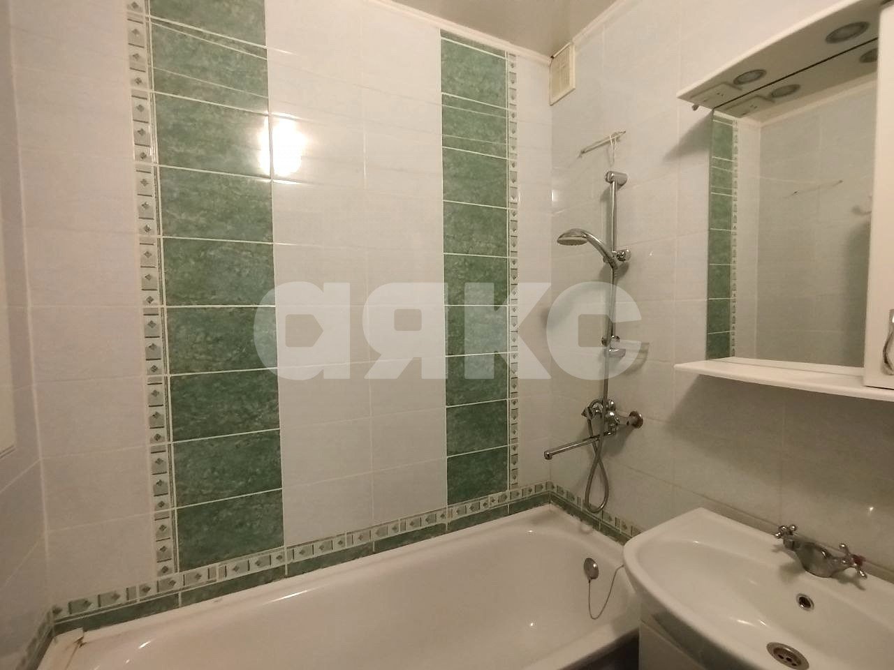 Фото №16: 4-комнатная квартира 75 м² - Волгоград, Краснооктябрьский, ул. Маршала Ерёменко, 56