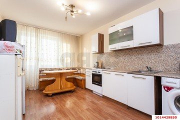 Фото №1: 3-комнатная квартира 84 м² - Краснодар, мкр. Московский, ул. Карякина, 17
