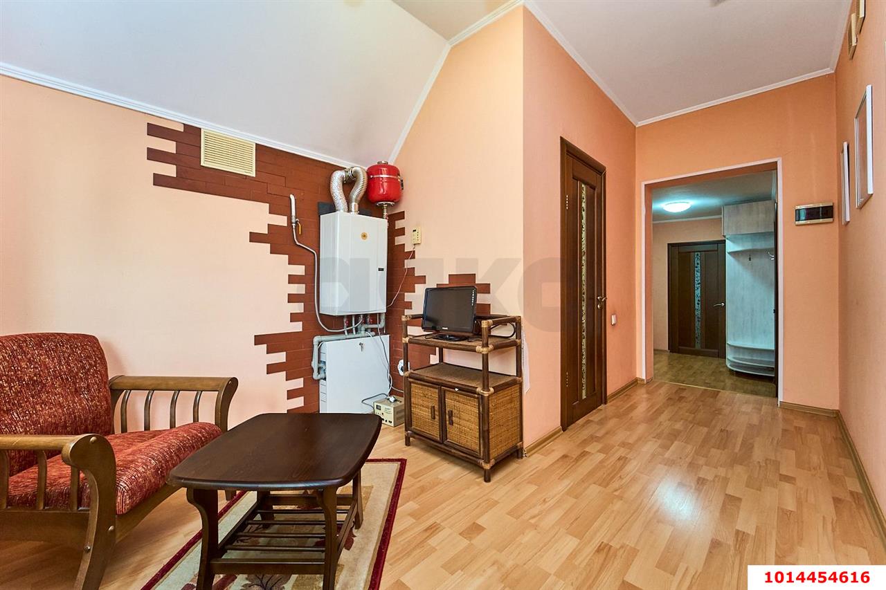 Фото №9: Дом 204 м² + 4 сот. - Краснодар, Карасунский внутригородской округ, мкр. Хлопчато-бумажный Комбинат, ул. Луначарского, 37