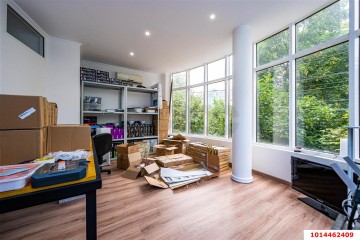 Фото №1: Отдельное здание 106 м² - Краснодар, мкр. Центральный, ул. Кубанская набережная, 158