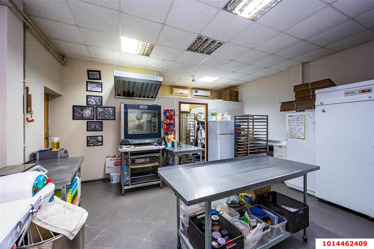 Фото №11: Коммерция 105 м² - Краснодар, Западный внутригородской округ, мкр. Центральный, ул. Кубанская Набережная, 158