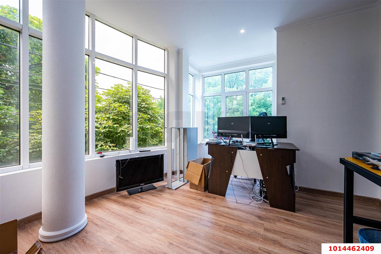 Фото №4: Коммерция 105 м² - Краснодар, Западный внутригородской округ, мкр. Центральный, ул. Кубанская Набережная, 158