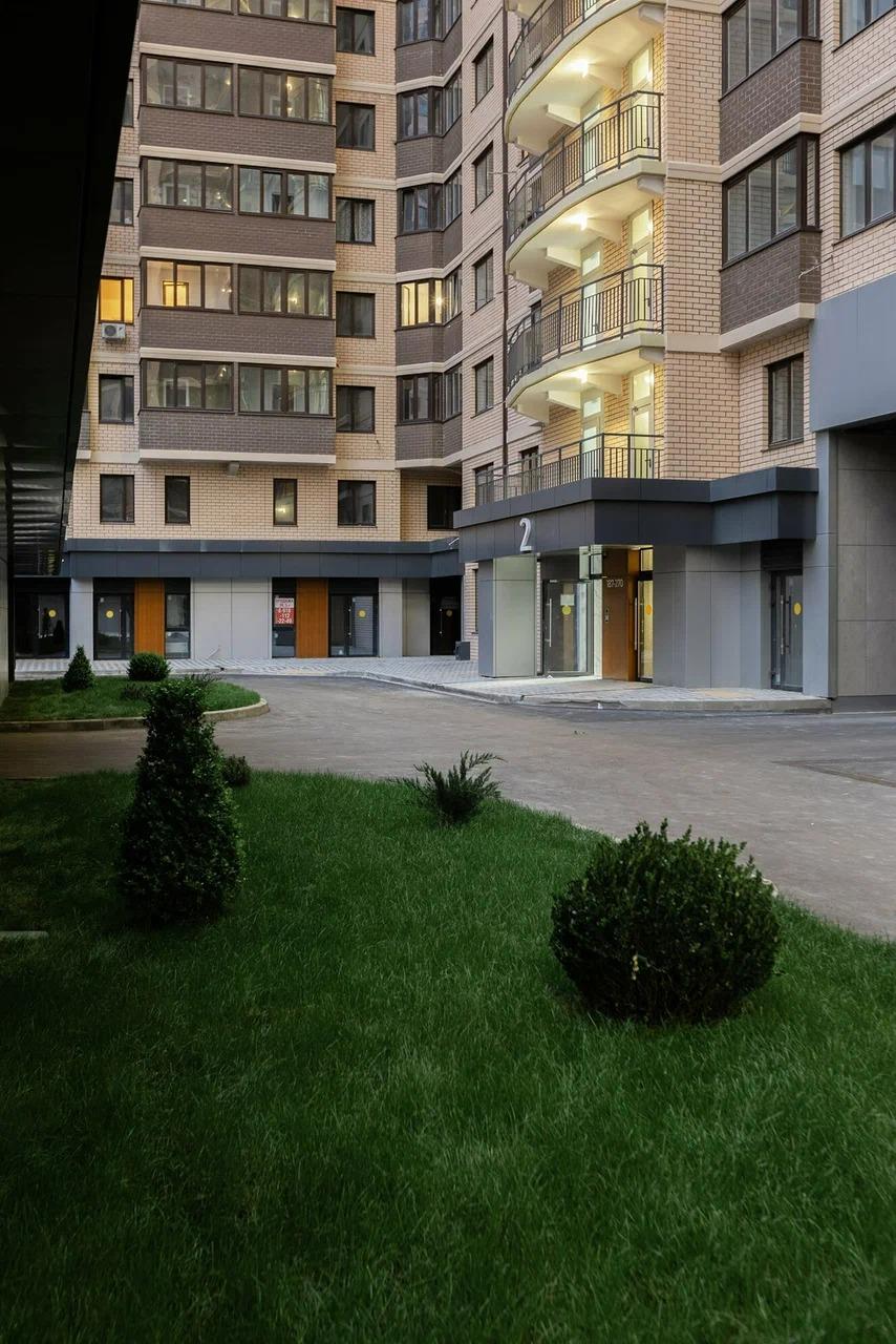 Фото №1: 3-комнатная квартира 72 м² - Краснодар, Прикубанский внутригородской округ, Завод Радиоизмерительных Приборов, мкр. Музыкальный, ул. Российская, 257/7