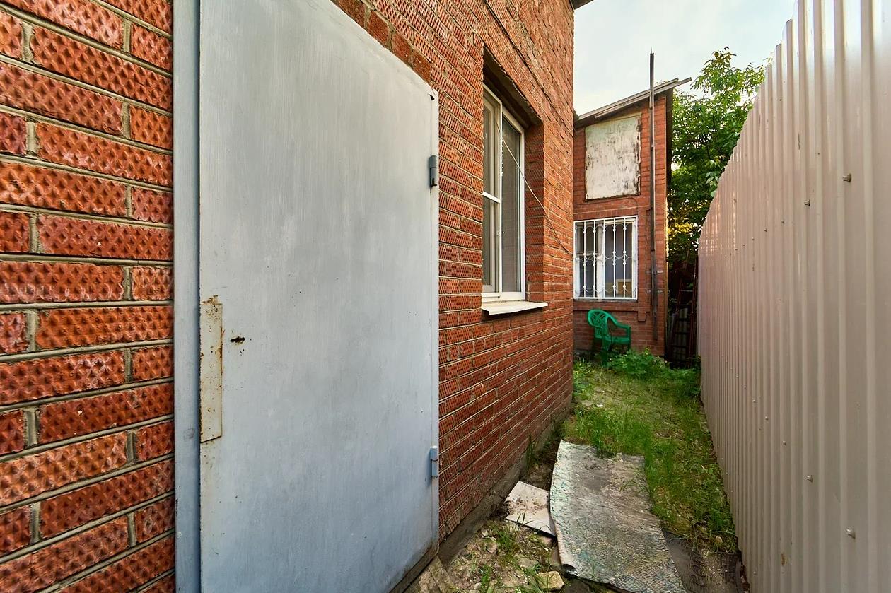 Фото №8: Дом 113 м² + 1.8 сот. - Краснодар, Центральный внутригородской округ, Западный внутригородской округ, Горогороды, мкр. Центральный, ул. Индустриальная, 105