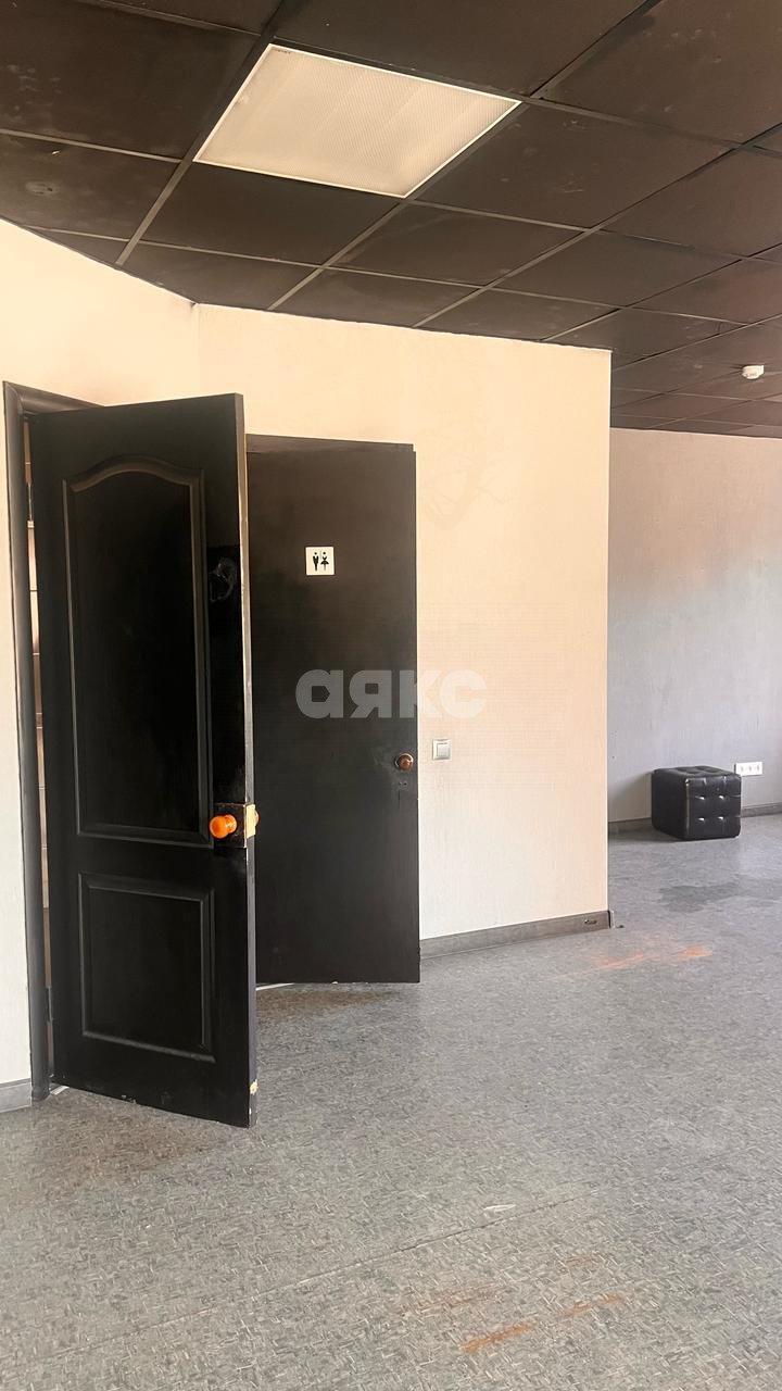 Фото №2: Коммерция 70 м² - Ростов-на-Дону, 2-й, ул. Ерёменко, 60/10