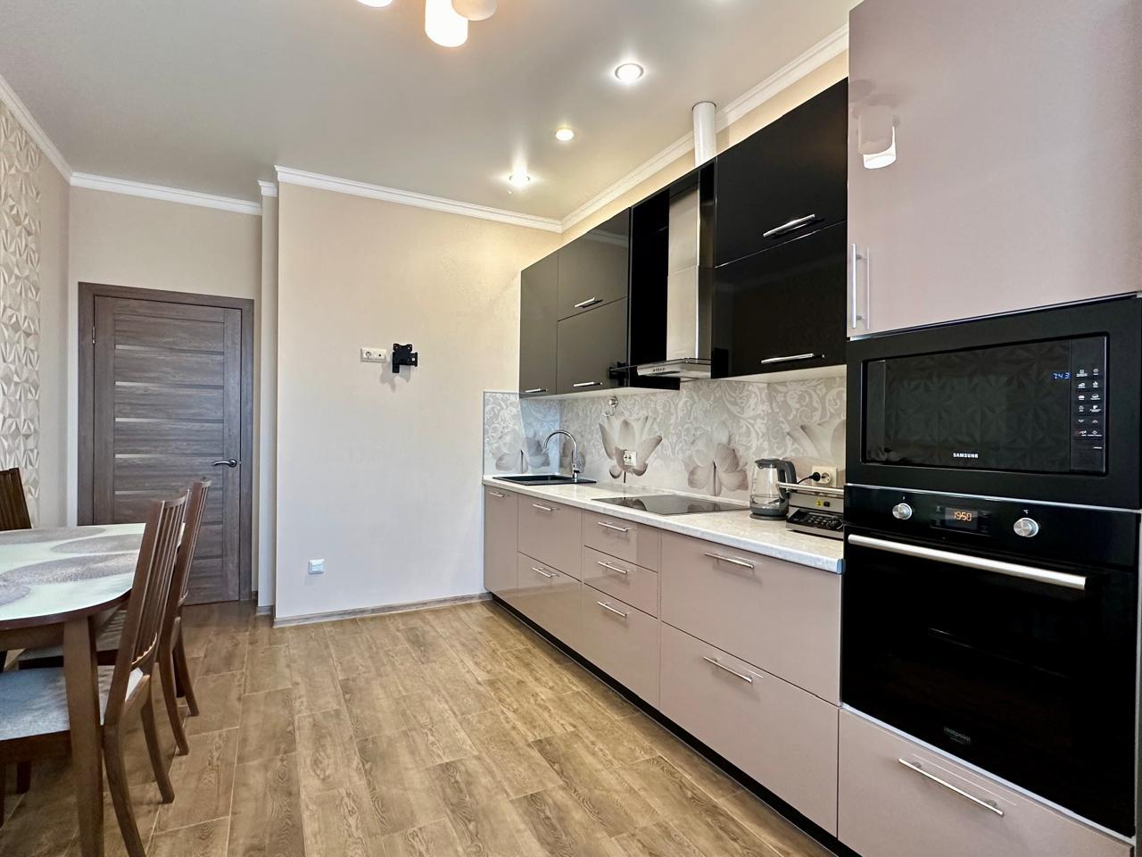 Фото №3: 1-комнатная квартира 47 м² - Краснодар, Прикубанский внутригородской округ, мкр. ЖК Красная Площадь, ул. Кореновская, 57к2