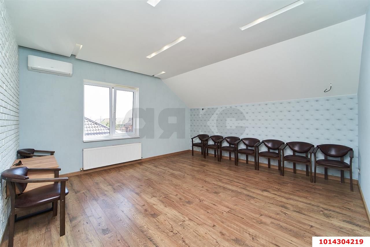 Фото №10: Дом 238 м² + 5.2 сот. - Тахтамукай, мкр. Европейская Деревня, ул. Майкопская, 9