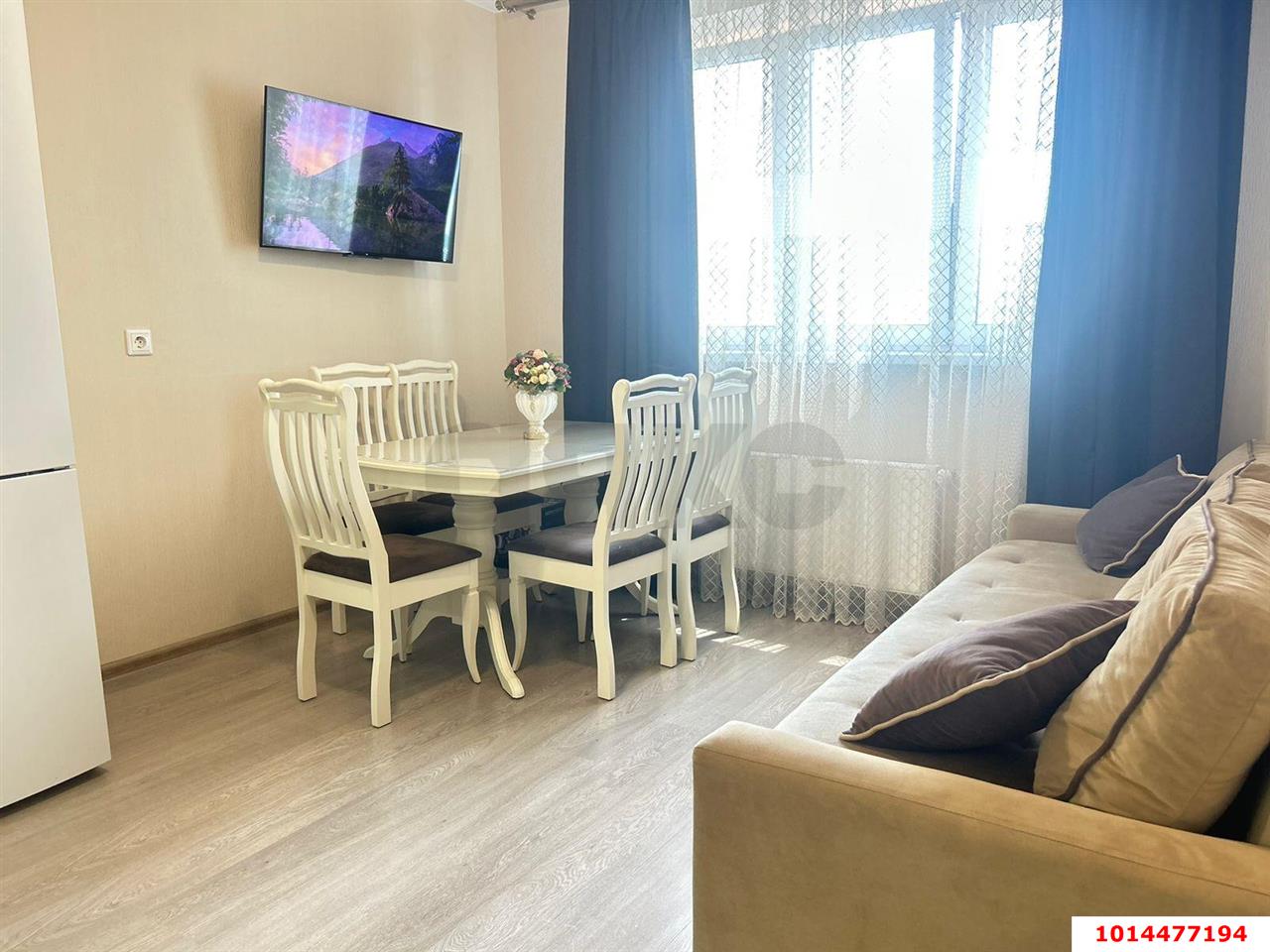 Фото №1: 1-комнатная квартира 50 м² - Краснодар, жилой комплекс Стрижи, ул. Автолюбителей, 1Г