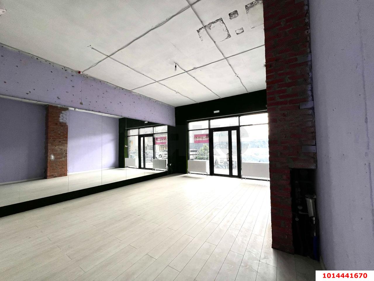 Фото №6: Торговое помещение 50 м² - Краснодар, жилой комплекс Элегант, ул. Сормовская, 1/6