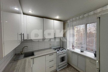 Фото №1: 1-комнатная квартира 28 м² - Нижнекамск, мкр. 9-й квартал, пр-кт Химиков, 58А