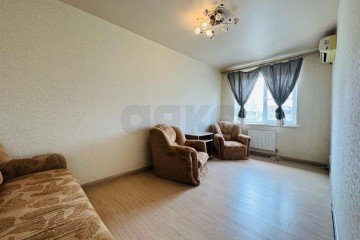 Фото №3: 2-комнатная квартира 50 м² - Российский, мкр. Прикубанский внутригородской округ, ул. имени В.М. Комарова, 50