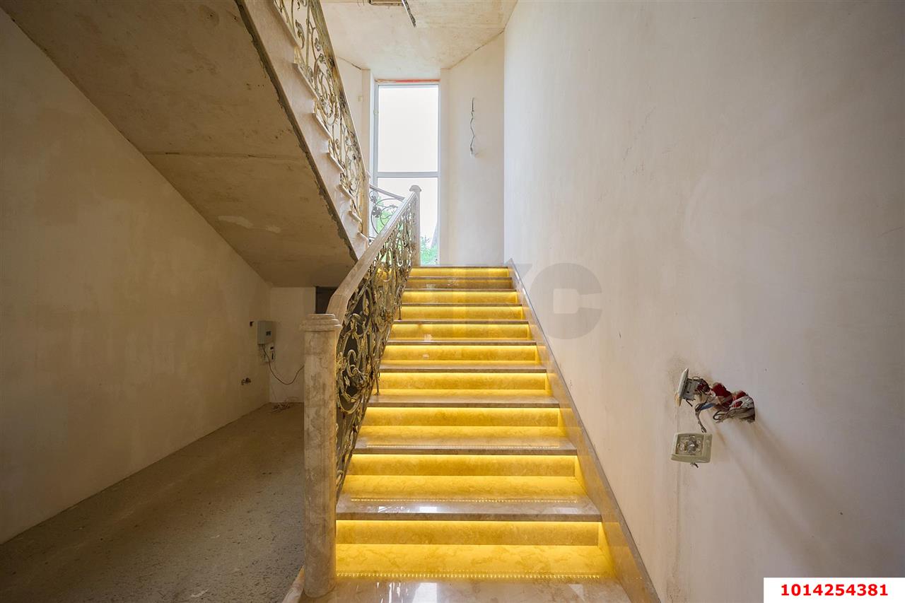 Фото №30: Дом 487 м² + 11.2 сот. - Краснодар, Центральный, ул. Краснодонская, 39