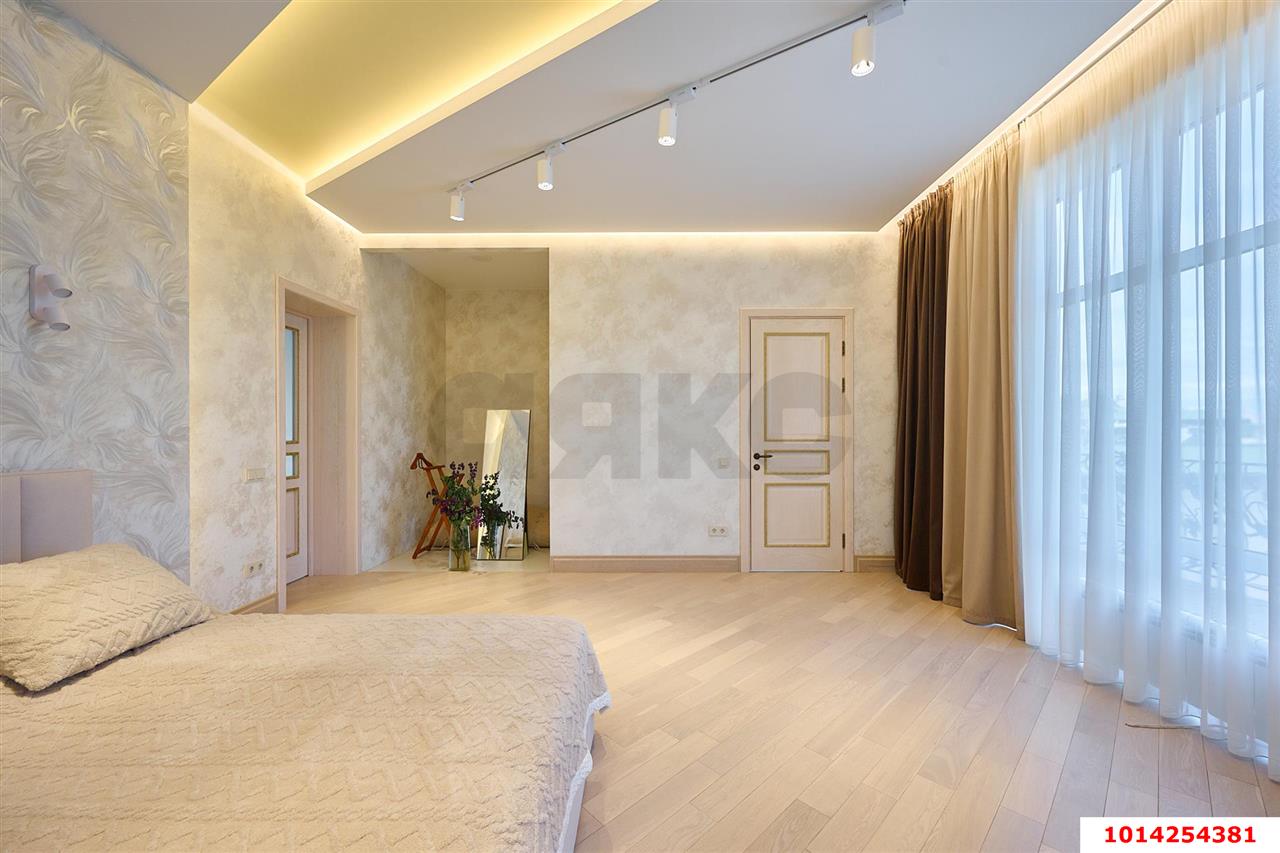 Фото №37: Дом 487 м² + 11.2 сот. - Краснодар, Центральный, ул. Краснодонская, 39