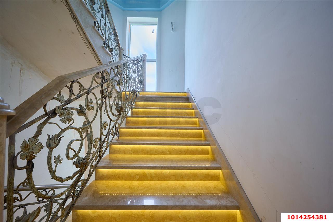 Фото №57: Дом 487 м² + 11.2 сот. - Краснодар, Центральный, ул. Краснодонская, 39