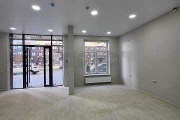 Фото №2: Торговое помещение 47 м² - Краснодар, мкр. жилой комплекс Ракурс, 
