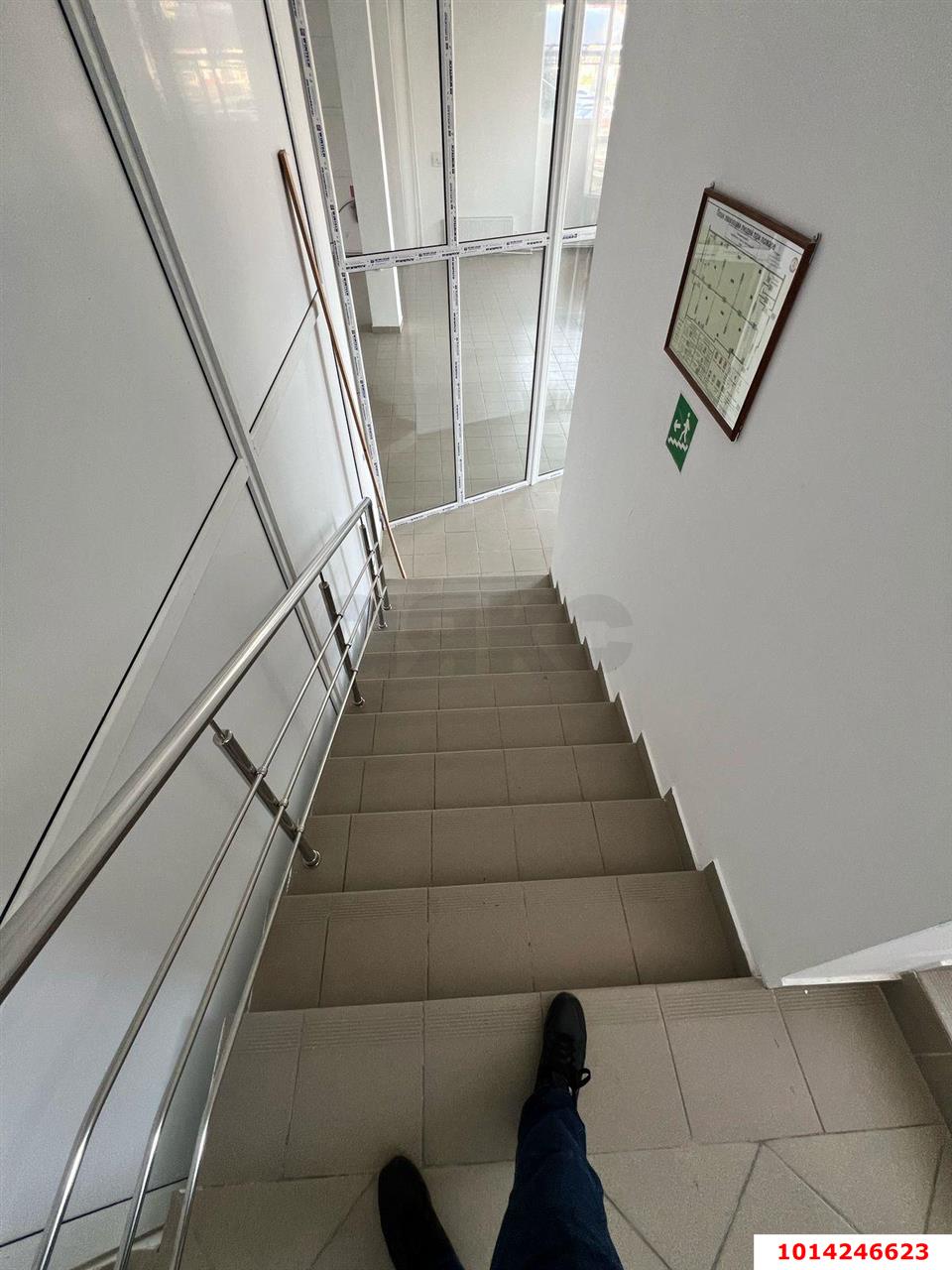 Фото №4: Торговое помещение 272 м² - Майкоп, Центр, ул. Крестьянская, 209