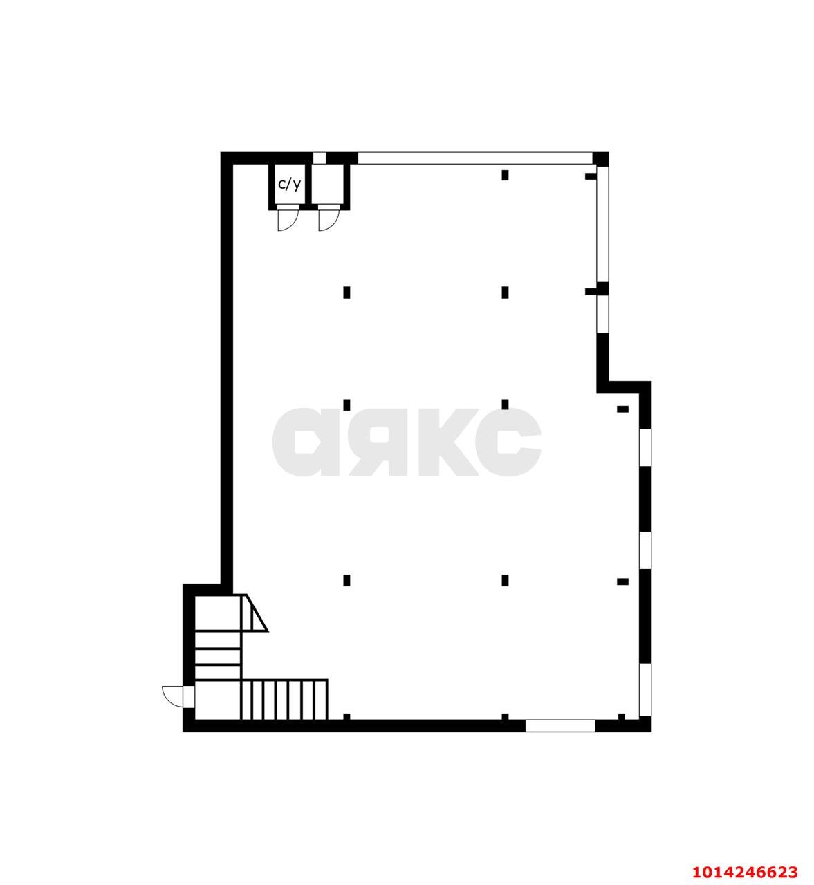 Фото №2: Торговое помещение 272 м² - Майкоп, Центр, ул. Крестьянская, 209
