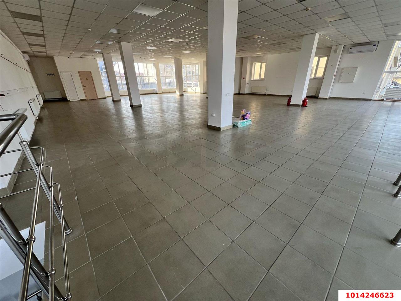 Фото №8: Торговое помещение 272 м² - Майкоп, Центр, ул. Крестьянская, 209