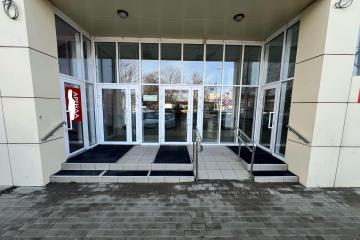 Фото №1: Коммерция 271 м² - Майкоп, мкр. Центр, ул. Крестьянская, 209