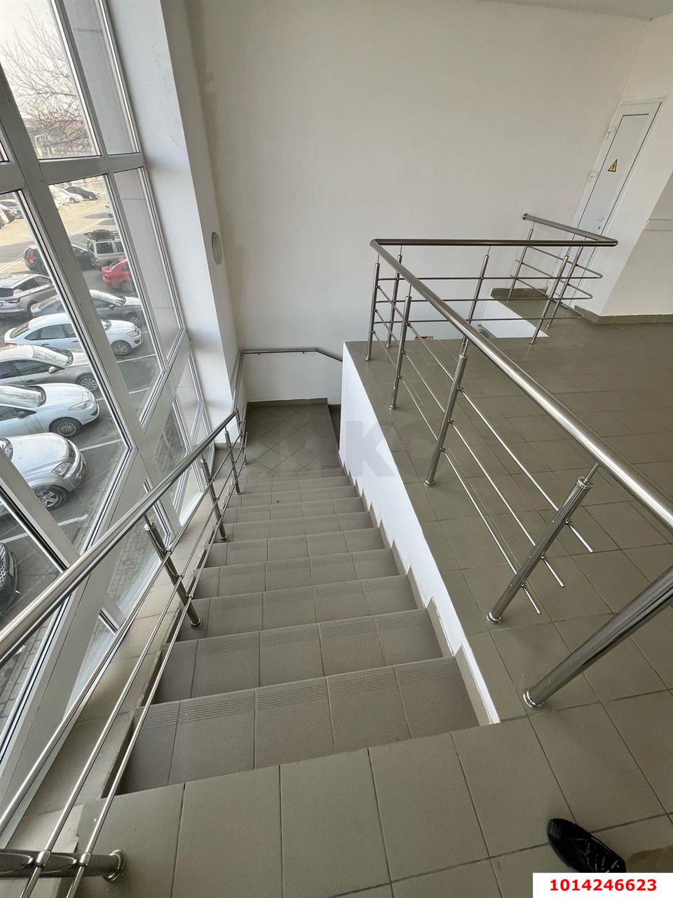 Фото №6: Торговое помещение 272 м² - Майкоп, Центр, ул. Крестьянская, 209