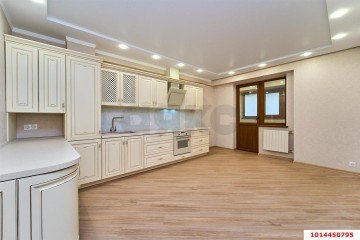 Фото №1: 3-комнатная квартира 125 м² - Краснодар, мкр. Юбилейный, пр-кт Чекистов, 42