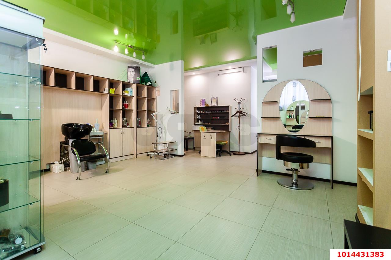 Фото №2: Студия 69 м² - Краснодар, Прикубанский внутригородской округ, Калинино, мкр. Краевая Клиническая Больница, ул. 1 Мая, 298