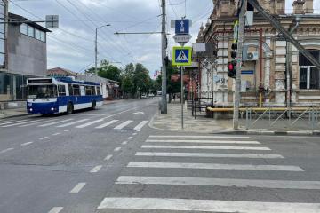 Фото №3: Коммерция 60 м² - Краснодар, мкр. Центральный, ул. Октябрьская, 147