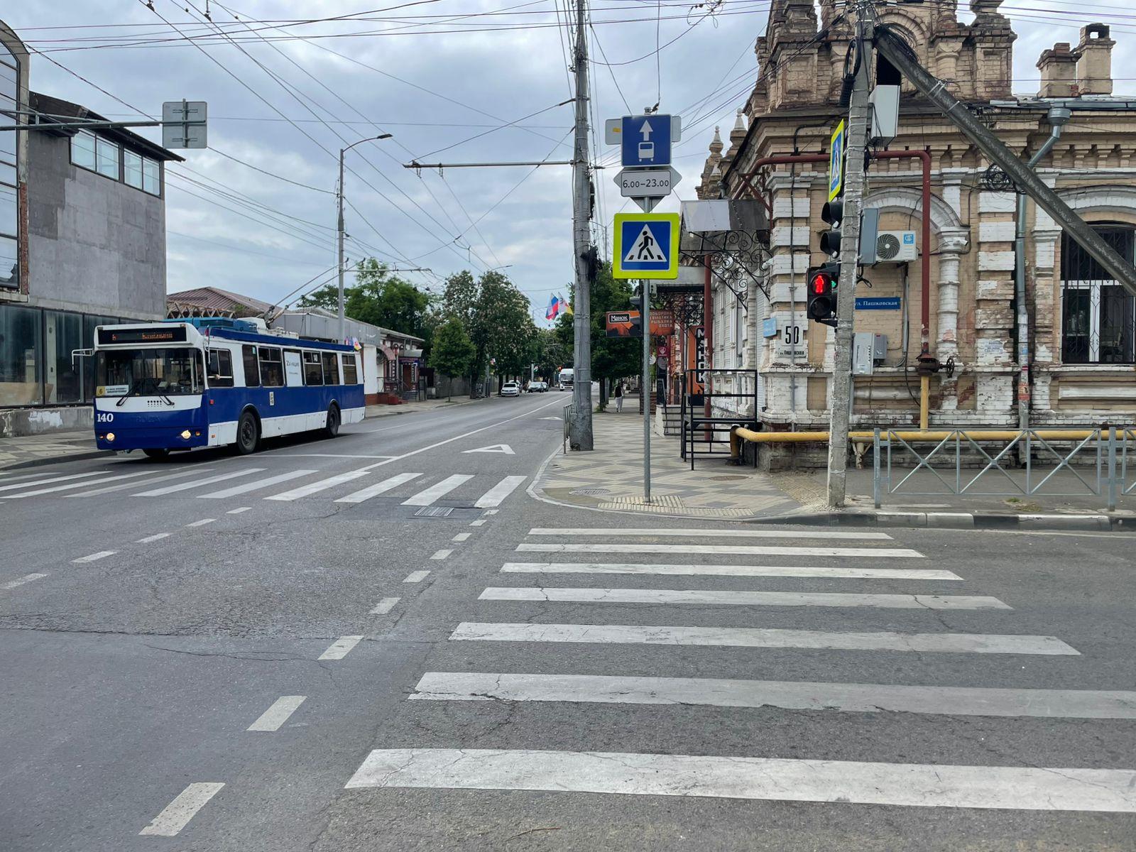 Фото №7: Коммерция 60 м² - Краснодар, Центральный внутригородской округ, Западный внутригородской округ, мкр. Центральный, ул. Октябрьская, 147