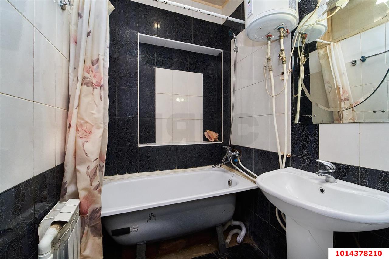 Фото №17: 2-комнатная квартира 64 м² - Краснодар, Центральный внутригородской округ, Покровка, мкр. Центральный, ул. Щорса, 5