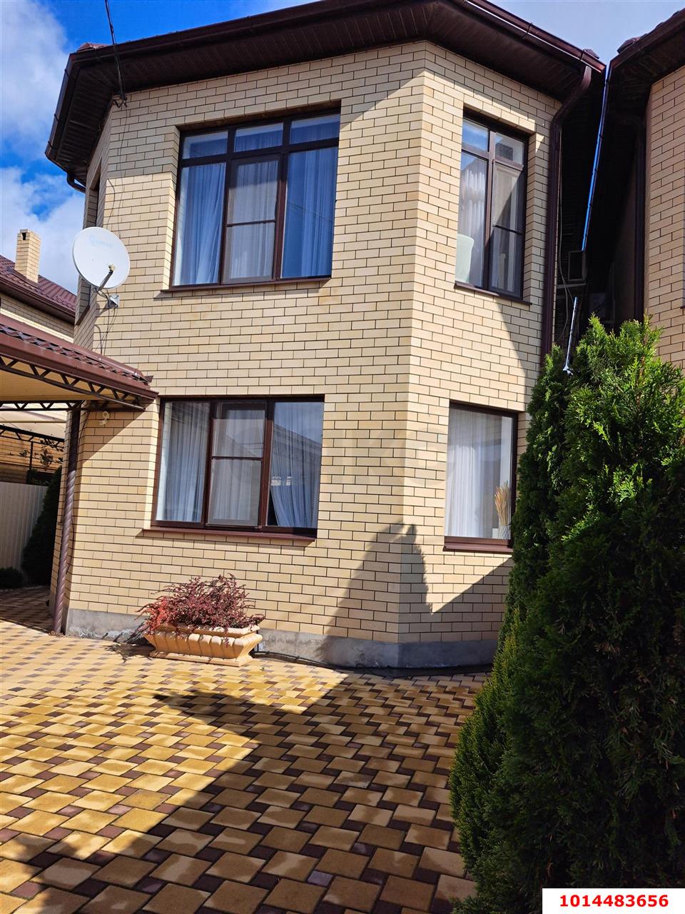 Фото №2: Дом 143 м² + 3 сот. - Краснодар, коттеджный  Золотой Город, ул. Мартыновская, 11