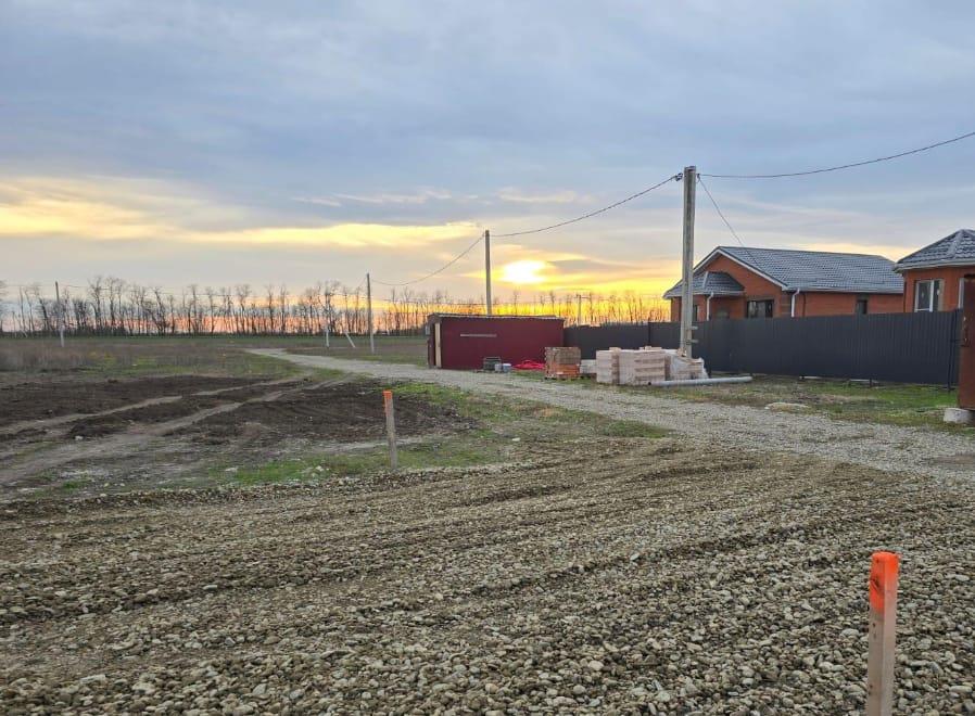 Фото №3: Земельный участок 4 сот. - Копанской, мкр. Прикубанский внутригородской округ, ул. Серебряная