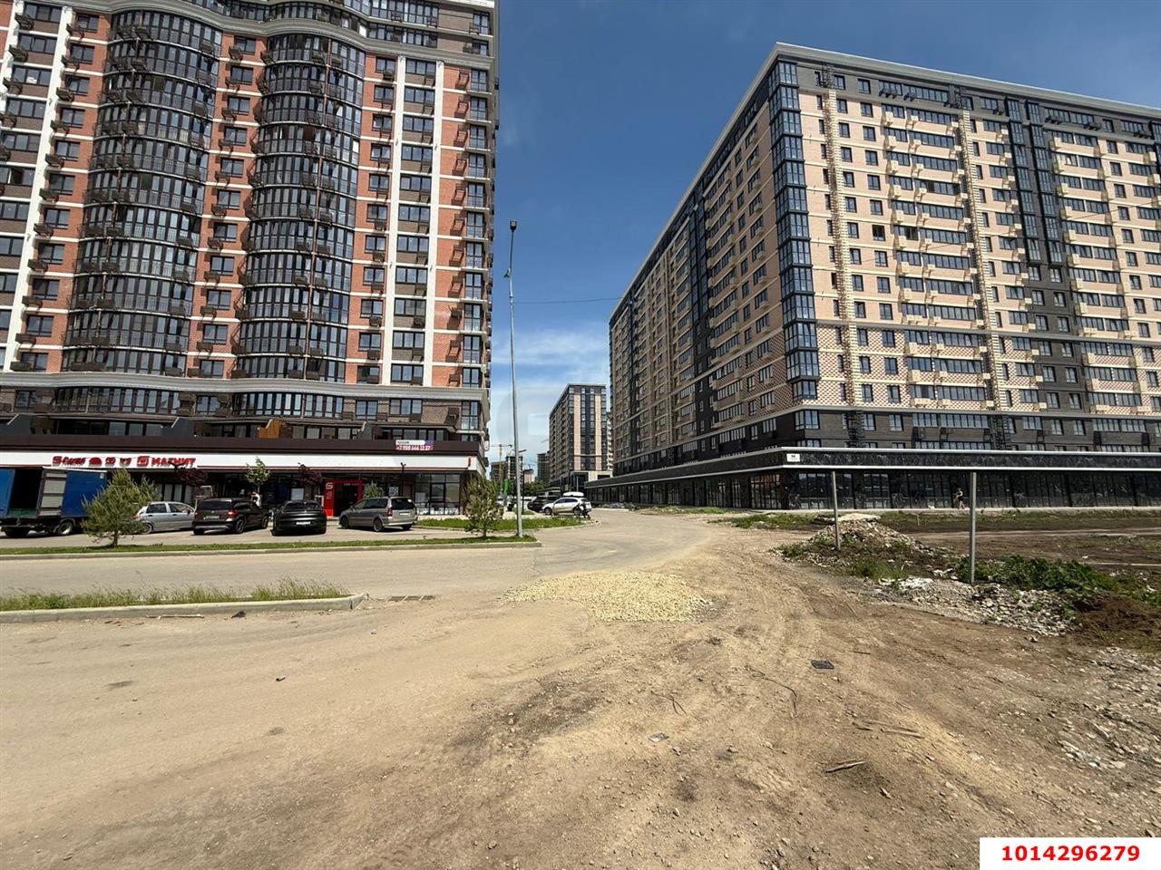 Фото №7: Торговое помещение 81 м² - Краснодар, жилой комплекс Сармат, ул. Константина Гондаря, 98