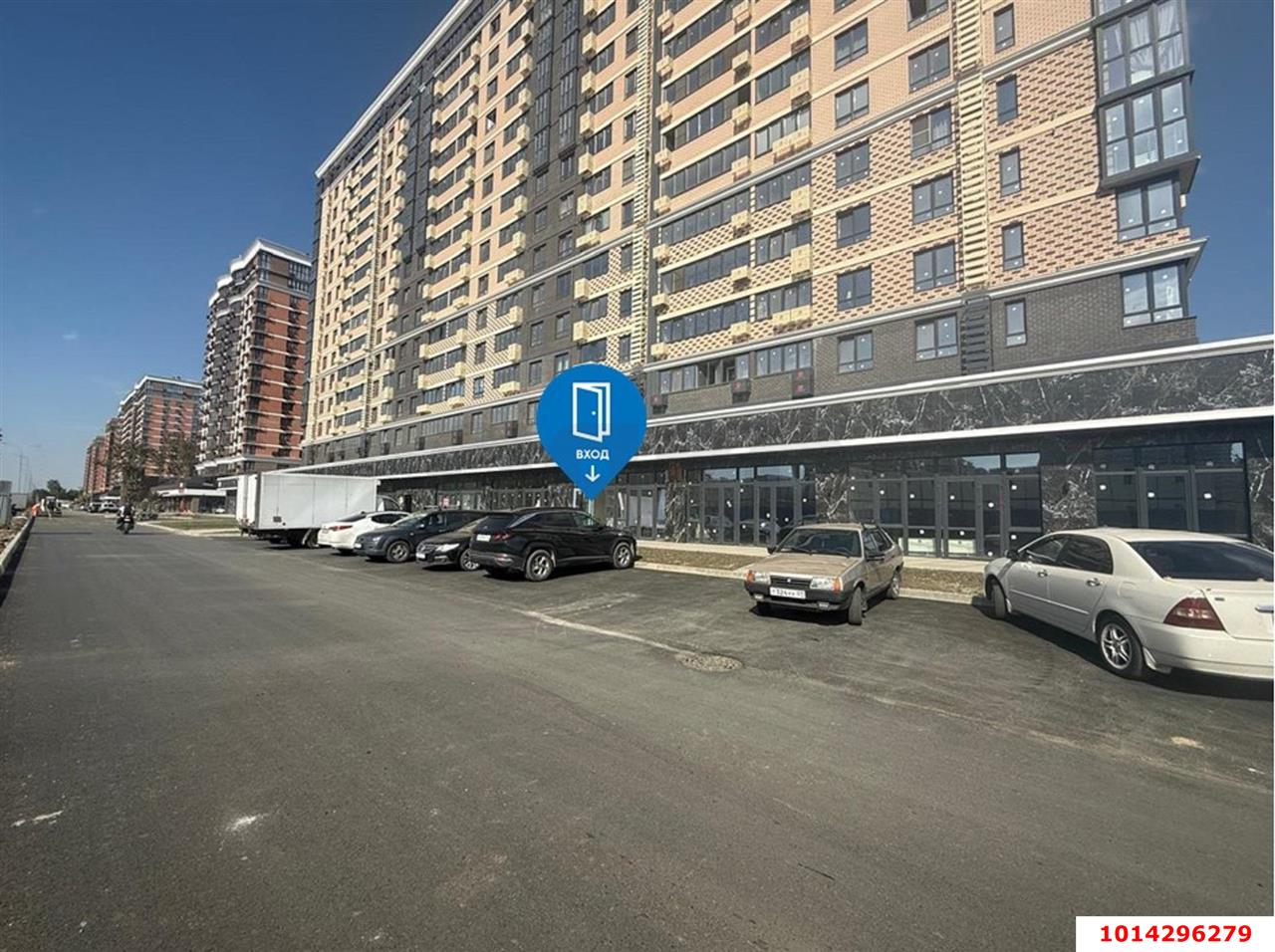 Фото №2: Торговое помещение 81 м² - Краснодар, жилой комплекс Сармат, ул. Константина Гондаря, 98