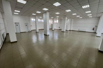 Фото №3: Торговое помещение 275 м² - Майкоп, мкр. Центр, ул. Крестьянская, 209