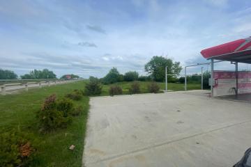 Фото №1: Коммерция 175 м² - Ильский, ул. Мира, 1Б