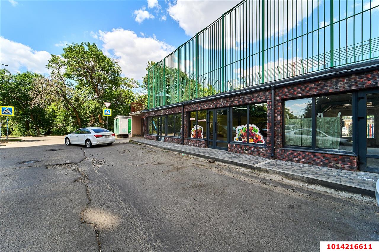 Фото №7: Торговое помещение 59 м² - Краснодар, имени Маршала Жукова, ул. Александра Покрышкина