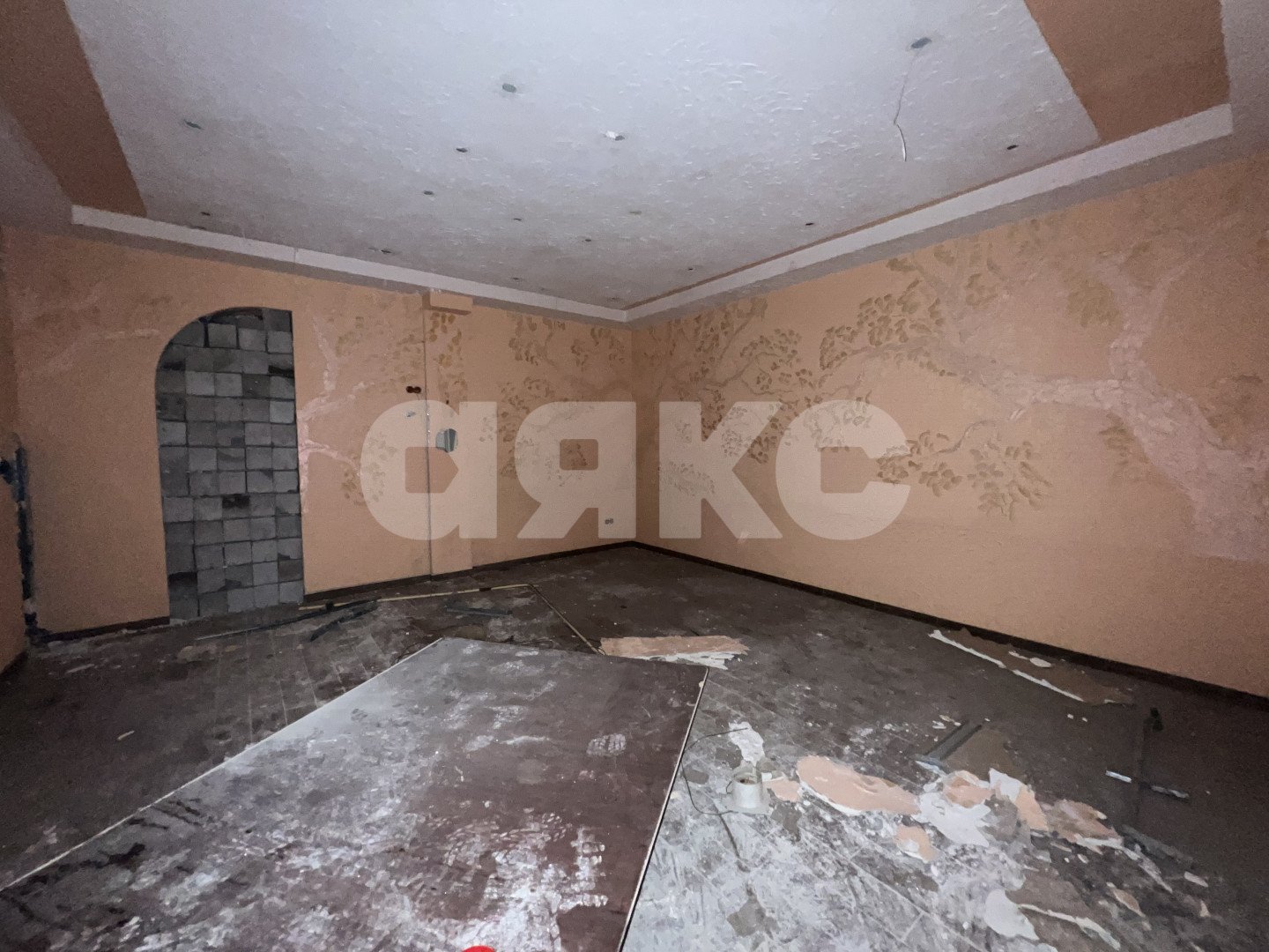 Фото №6: Коммерция 500 м² - Мариуполь, 20-й, пр-кт Строителей, 161