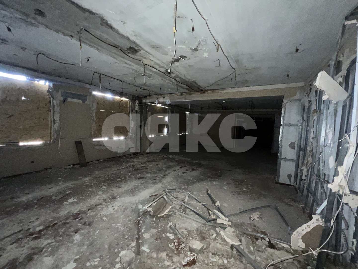 Фото №5: Коммерция 500 м² - Мариуполь, 20-й, пр-кт Строителей, 161