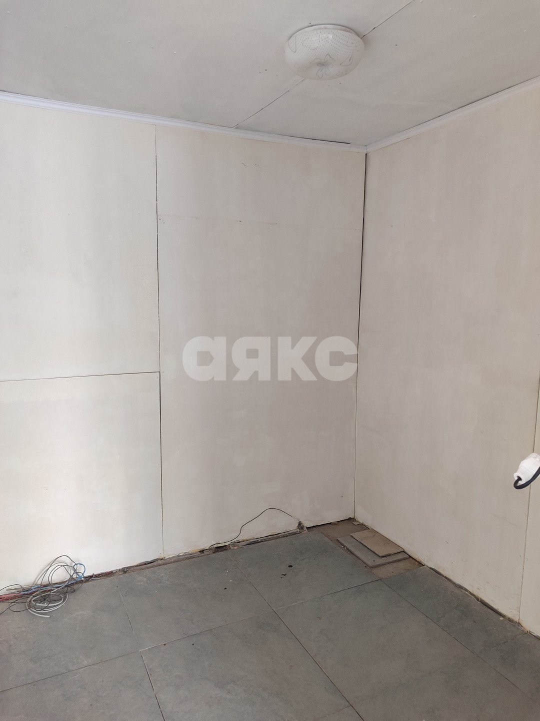 Фото №4: Коммерция 55 м² - Мариуполь, Центральный, пр-кт Нахимова, 105