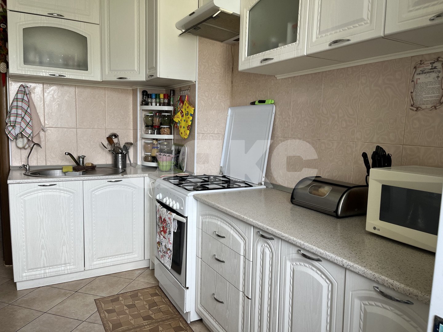 Фото №6: 2-комнатная квартира 51 м² - Геленджик, ул. Орджоникидзе, 7