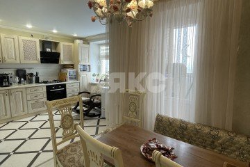 Фото №1: 3-комнатная квартира 88 м² - Альметьевск, мкр. 2В, пр-кт Изаила Зарипова, 41