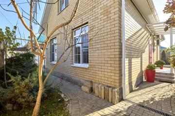 Фото №1: Дом 235 м² - Краснодар, мкр. КП Изумрудный город, ул. имени Виктора Тюрина, 18к1