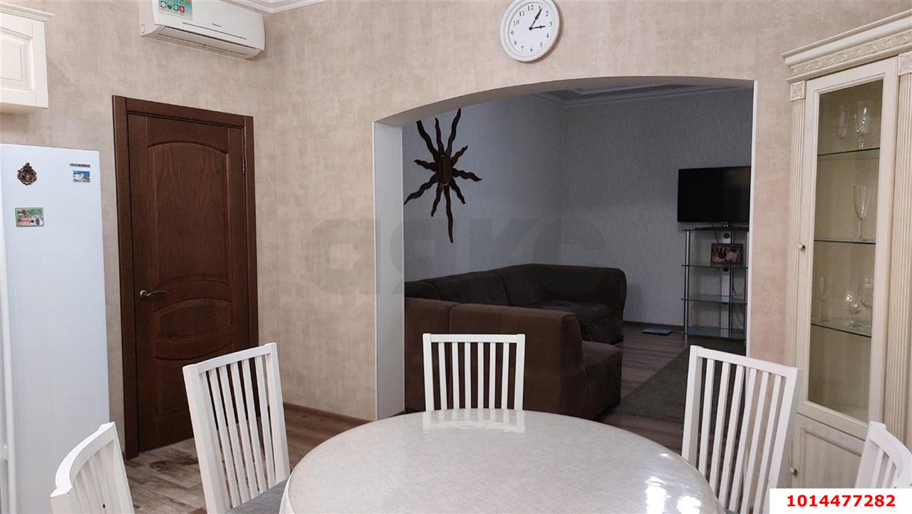 Фото №5: Дом <span class="whitespace-nowrap">187 м²</span> <span class="whitespace-nowrap">+ 5 сот.</span>, <span class="whitespace-nowrap">2 эт.</span> - Краснодар, Прикубанский внутригородской округ, мкр. 2-я Площадка, ул. Степана Коцура, 3