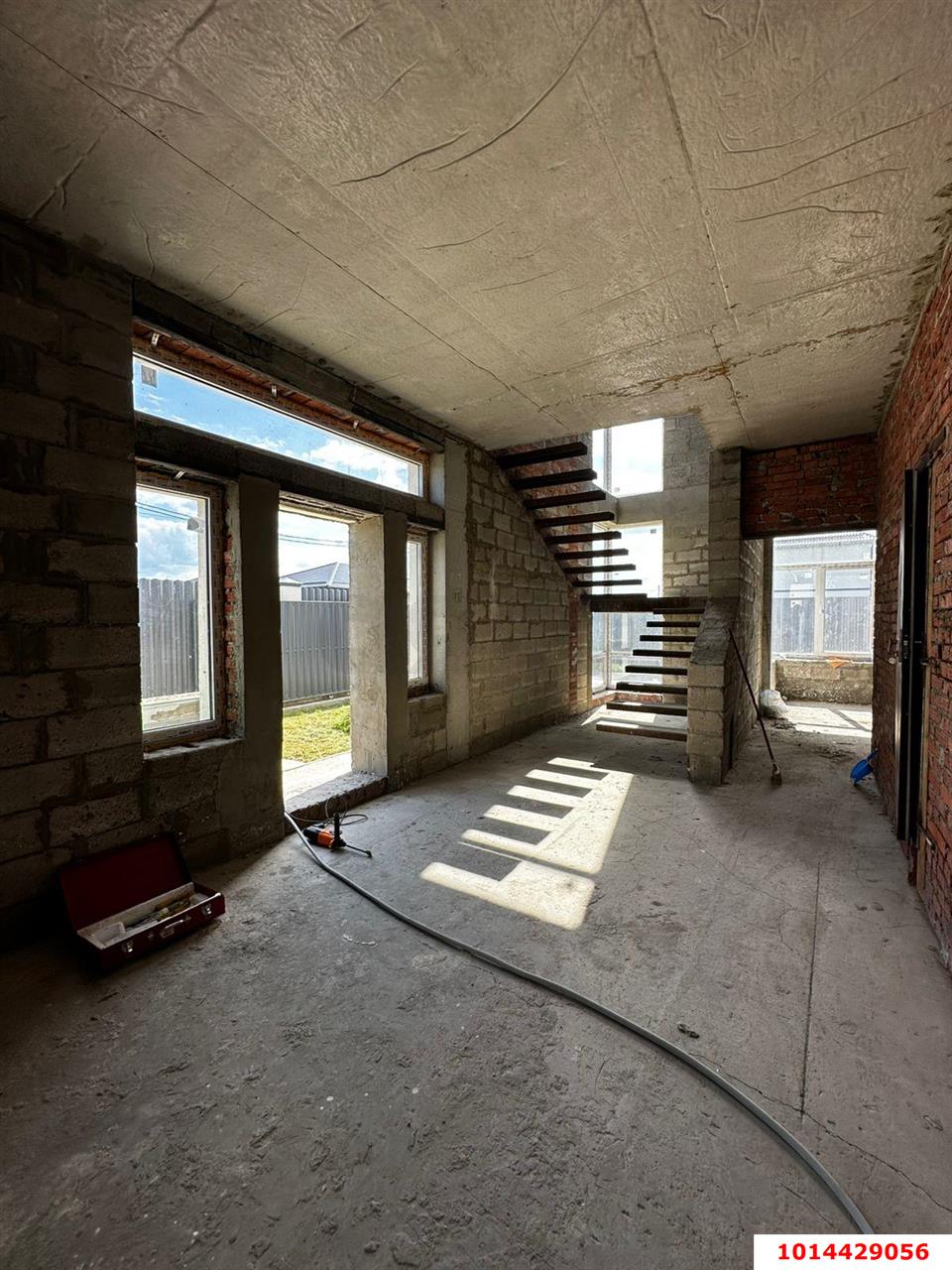 Фото №3: Дом 220 м² + 4 сот. - ДНТ Рублёвский-2, Карасунский внутригородской округ, мкр. территория Хуторская, ул. Усадебная