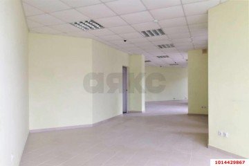 Фото №3: Торговое помещение 162 м² - Российский, мкр. Прикубанский внутригородской округ, ул. Тверская, 21