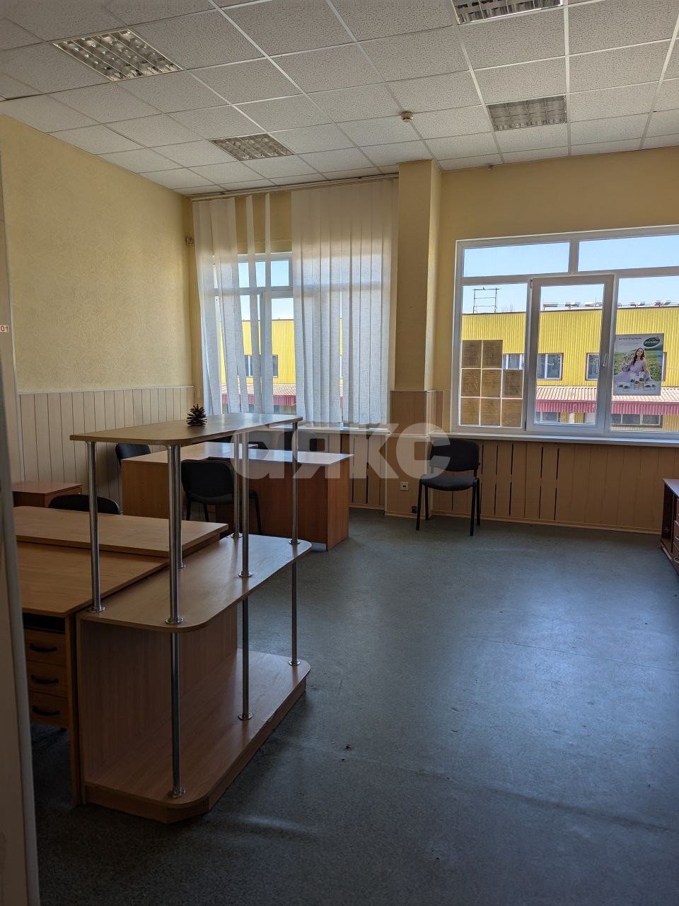 Фото №3: Коммерция 35 м² - Мариуполь, Центральный, ул. Бахмутская