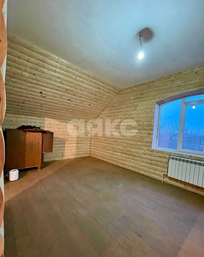 Фото №8: Дом 167 м² + 4.3 сот. - Темрюк, ул. Пролетарская, 18