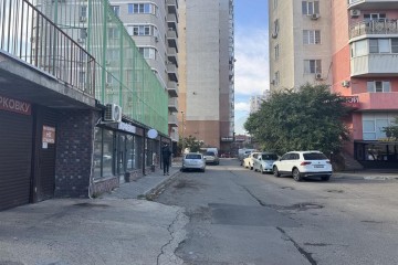 Фото №3: Торговое помещение 34 м² - Краснодар, мкр. имени Маршала Жукова, 